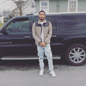 Meet your Posher, Isaiah